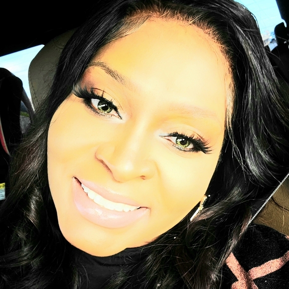 Meet your Posher, Admira - Picture 1 of 1